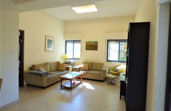 Yordei HaSira, Old Katamon