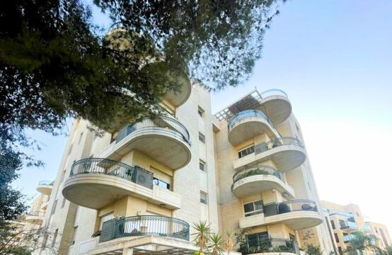 Hanoch Albeck (Caspi Residence), North Talpiyot