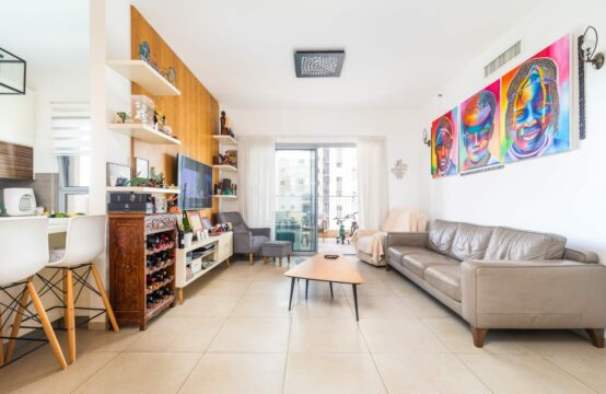 Hashofet Chaim Cohen, Arnona