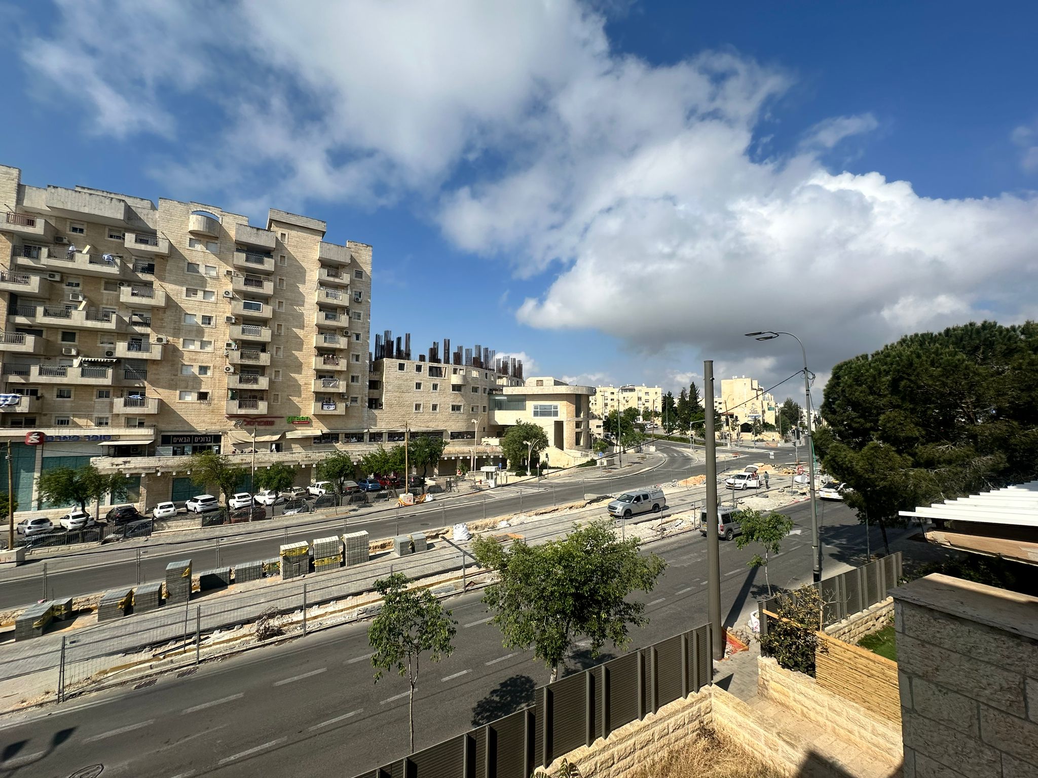 Tzviya V&#8217;Yitzchak, Gilo