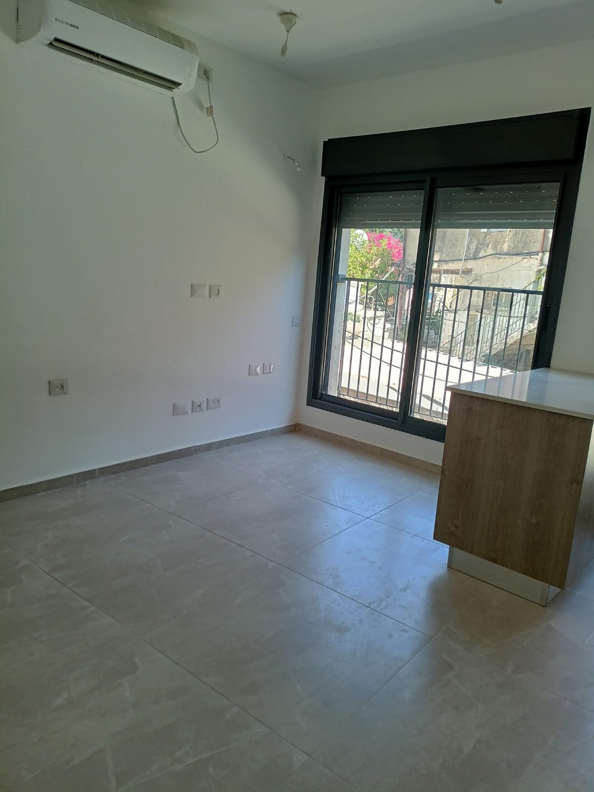 Ben Tzvi, Nachlaot