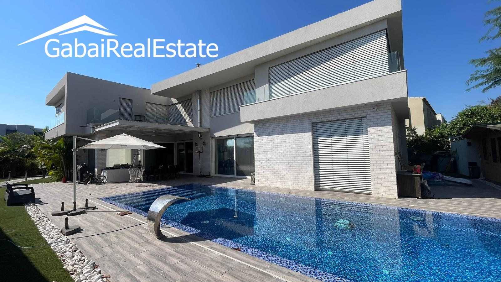 Modern Luxury Villa, Ceasraea