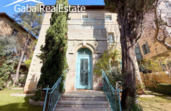 Greek Colony Private Home